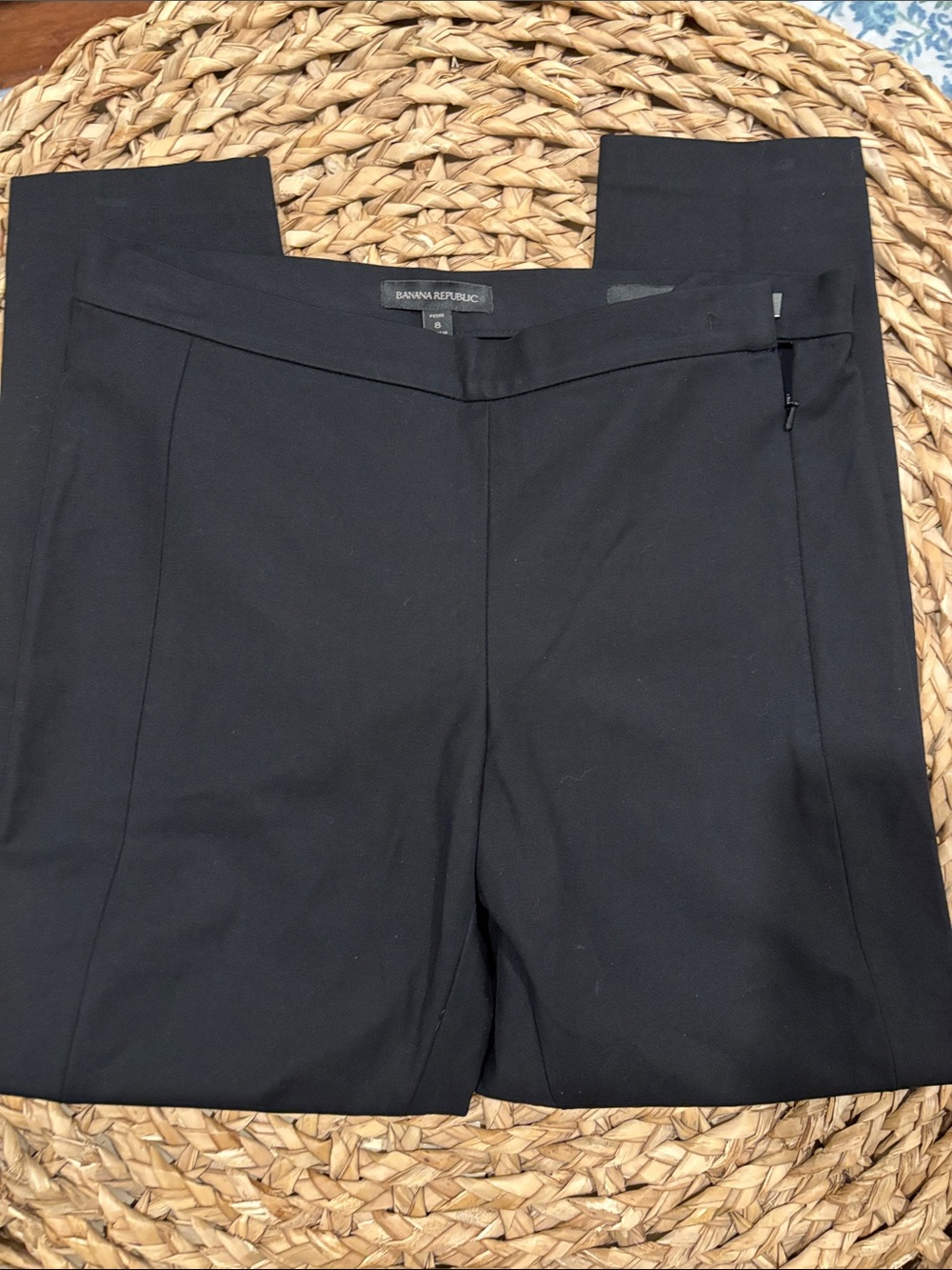 Banana Republic woman’s Black Slim Dress Pants